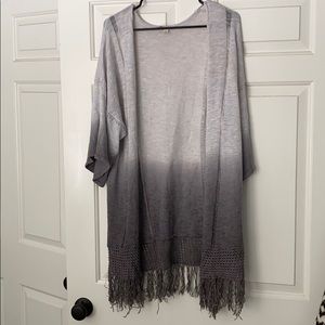 Light weight sweater